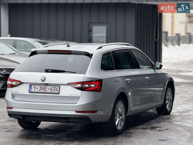 Универсал Skoda Superb 2018 в Ровно