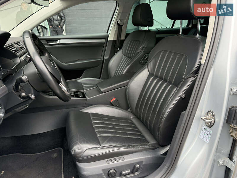 Универсал Skoda Superb 2018 в Ровно