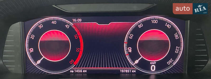 Универсал Skoda Superb 2020 в Львове