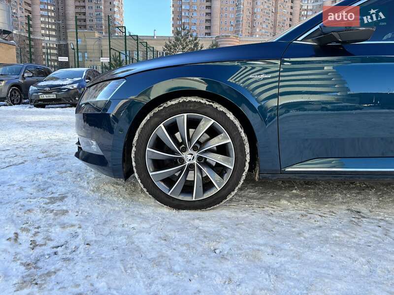 Универсал Skoda Superb 2019 в Киеве фото 42 Универсал Skoda Superb 2019 в Киеве