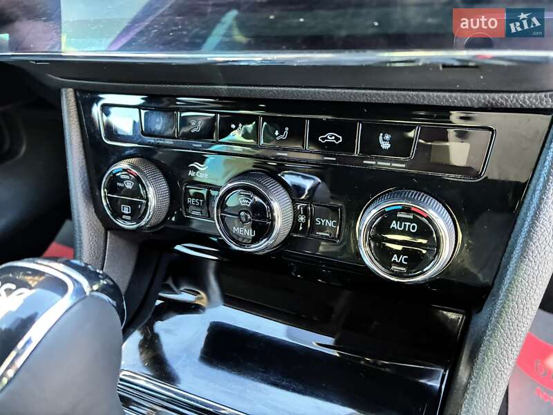 Универсал Skoda Superb 2019 в Киеве фото 82 Универсал Skoda Superb 2019 в Киеве