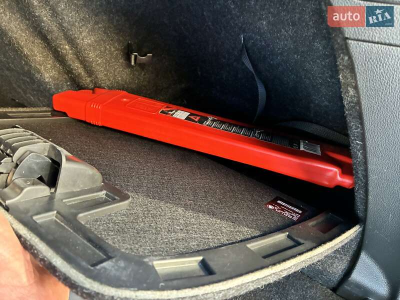 Универсал Skoda Superb 2019 в Киеве фото 87 Универсал Skoda Superb 2019 в Киеве