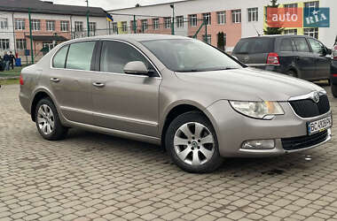 Лифтбек Skoda Superb 2010 в Львове