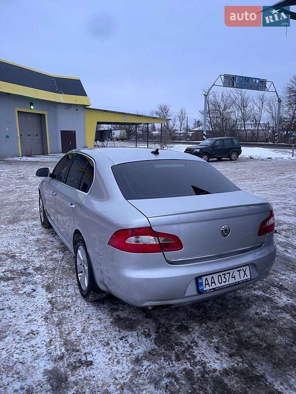 Лифтбек Skoda Superb 2008 в Изюме