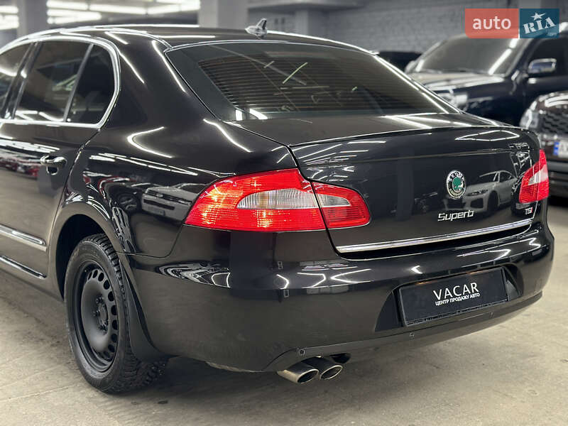 Ліфтбек Skoda Superb 2011 в Харкові