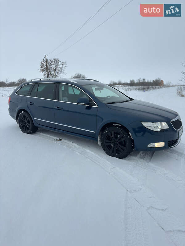 Skoda Superb 2012
