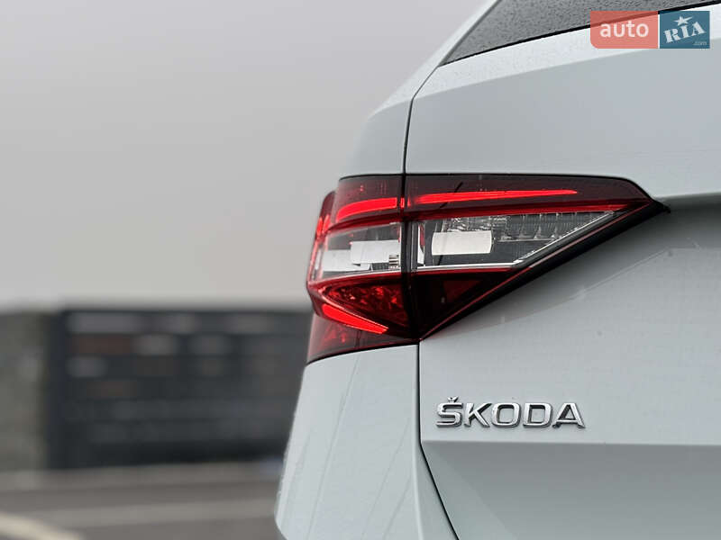 Універсал Skoda Superb 2017 в Ужгороді