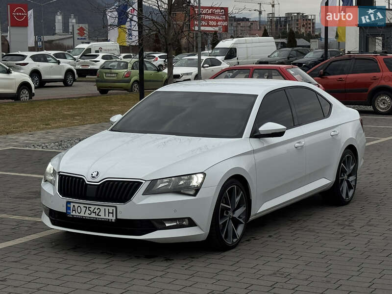 Ліфтбек Skoda Superb 2016 в Мукачевому