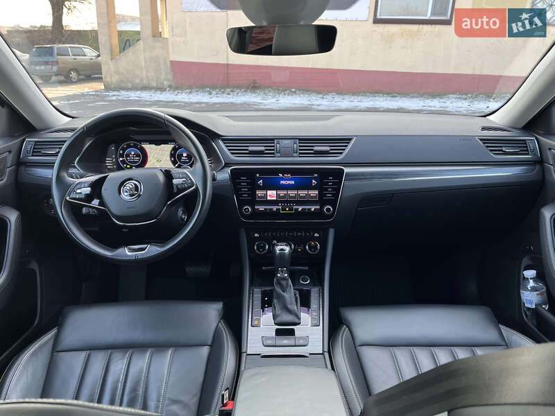 Універсал Skoda Superb 2021 в Хоролі