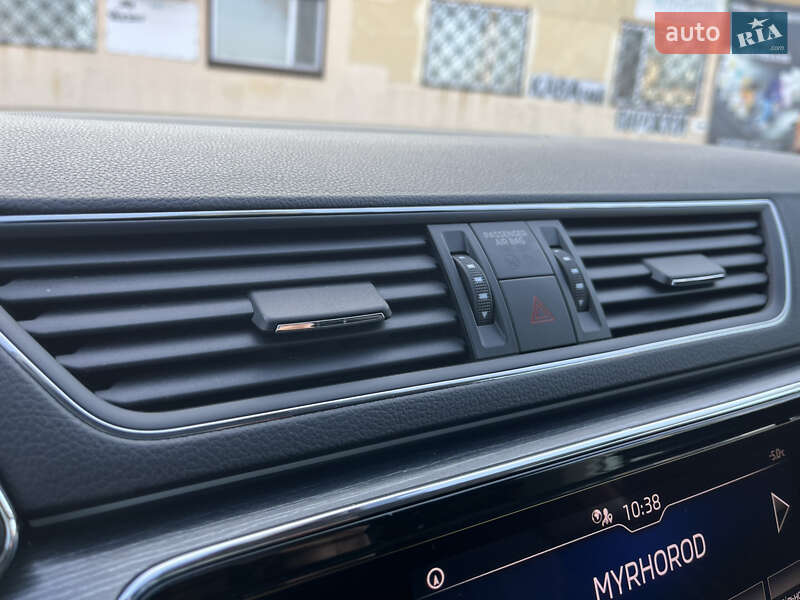 Універсал Skoda Superb 2021 в Хоролі