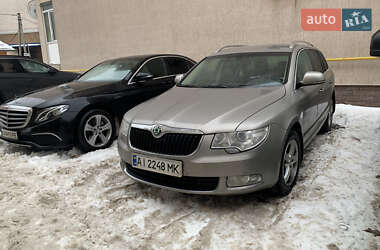 Універсал Skoda Superb 2010 в Києві
