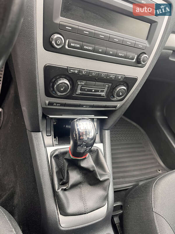 Универсал Skoda Superb 2009 в Надворной фото 13 Универсал Skoda Superb 2009 в Надворной