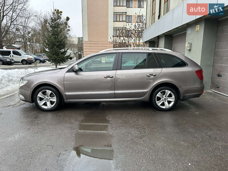 Универсал Skoda Superb 2013 в Ровно фото 2 Универсал Skoda Superb 2013 в Ровно