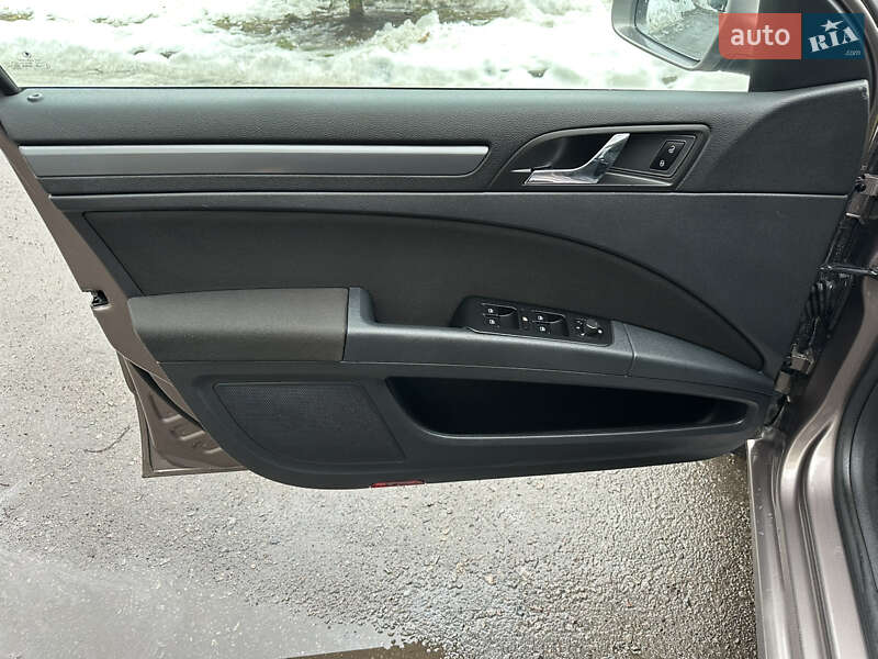 Универсал Skoda Superb 2013 в Ровно фото 10 Универсал Skoda Superb 2013 в Ровно