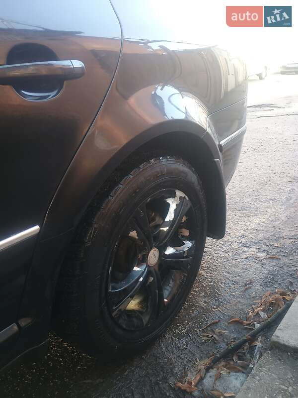 Лифтбек Skoda Superb 2004 в Кропивницком фото 16 Лифтбек Skoda Superb 2004 в Кропивницком