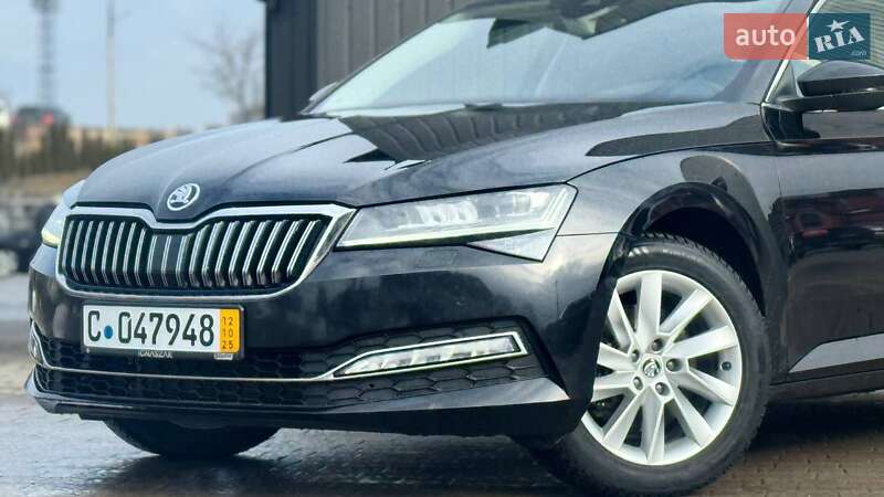 Лифтбек Skoda Superb 2022 в Стрые