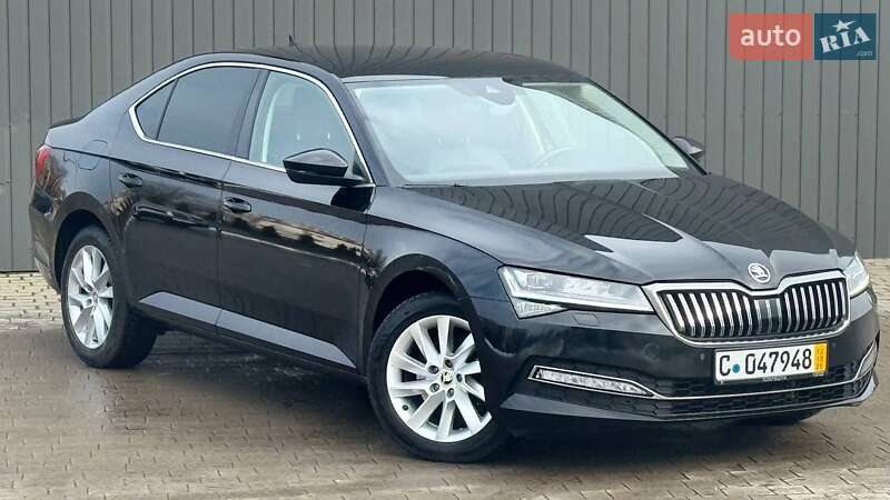 Лифтбек Skoda Superb 2022 в Стрые