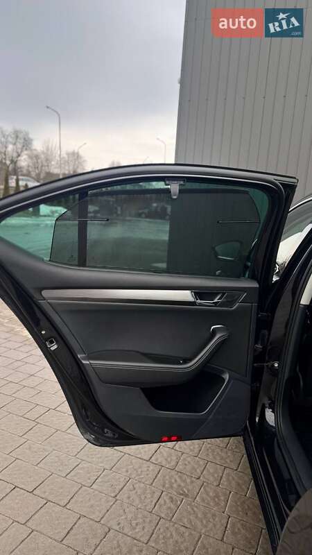 Лифтбек Skoda Superb 2022 в Стрые