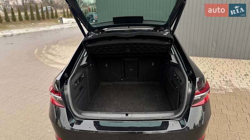Лифтбек Skoda Superb 2022 в Стрые