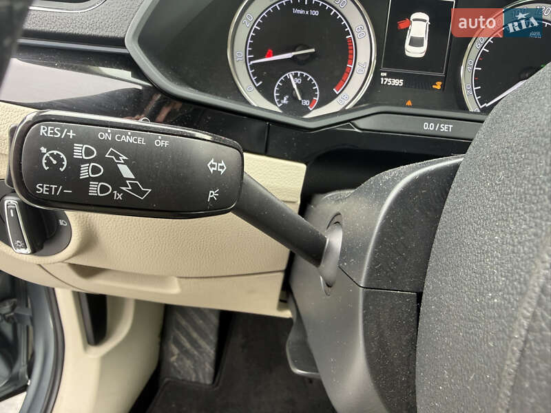 Ліфтбек Skoda Superb 2016 в Києві