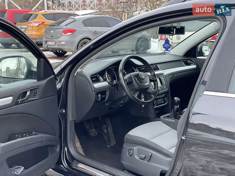 Универсал Skoda Superb 2012 в Косове фото 21 Универсал Skoda Superb 2012 в Косове