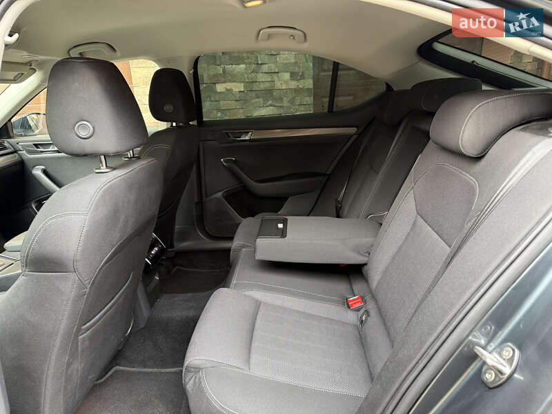 Лифтбек Skoda Superb 2019 в Ужгороде фото 24 Лифтбек Skoda Superb 2019 в Ужгороде