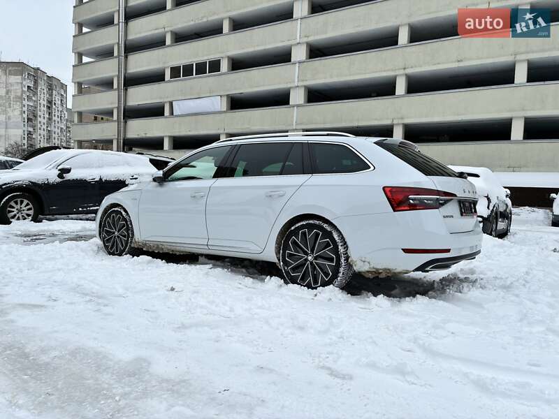 Универсал Skoda Superb 2023 в Киеве фото 26 Универсал Skoda Superb 2023 в Киеве