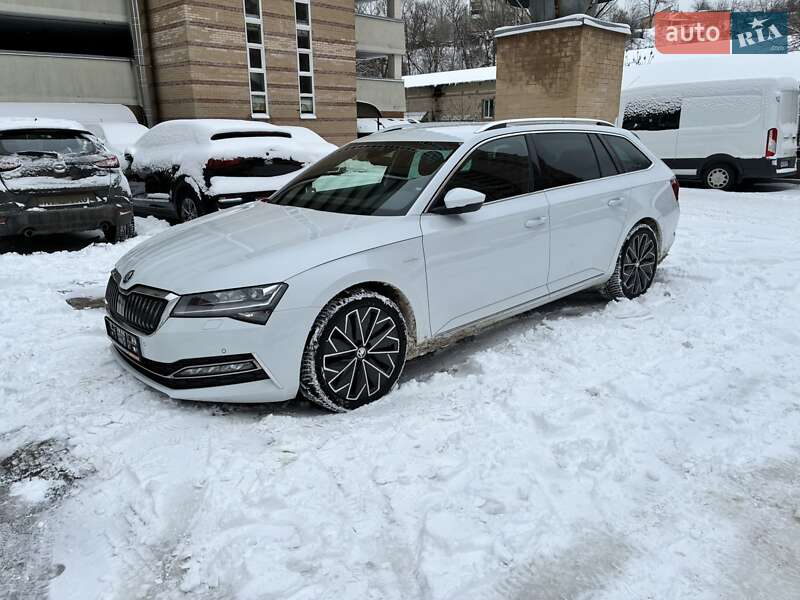 Универсал Skoda Superb 2023 в Киеве фото 28 Универсал Skoda Superb 2023 в Киеве