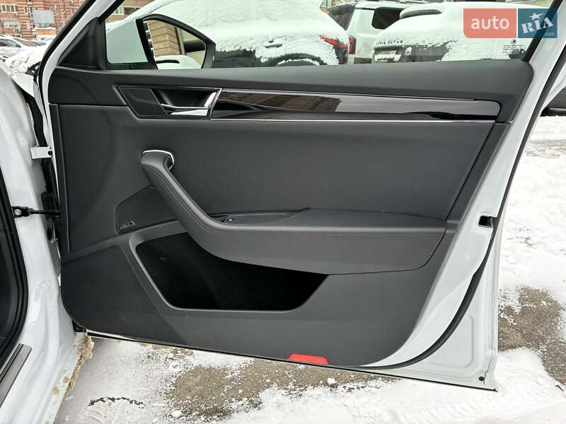 Универсал Skoda Superb 2023 в Киеве фото 60 Универсал Skoda Superb 2023 в Киеве
