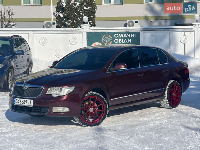 Лифтбек Skoda Superb 2011 в Ровно фото Лифтбек Skoda Superb 2011 в Ровно