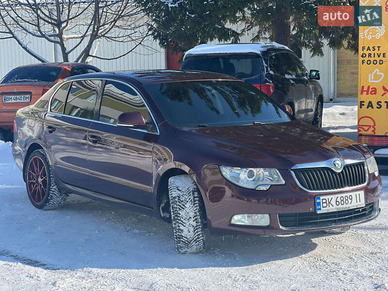 Лифтбек Skoda Superb 2011 в Ровно фото 3 Лифтбек Skoda Superb 2011 в Ровно