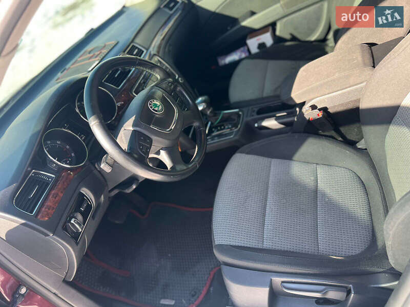 Лифтбек Skoda Superb 2011 в Ровно фото 16 Лифтбек Skoda Superb 2011 в Ровно