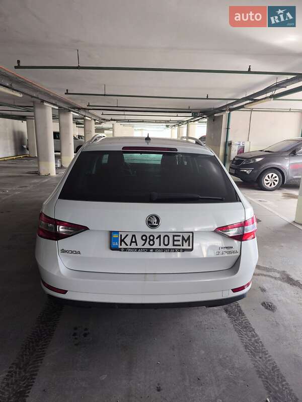 Универсал Skoda Superb 2015 в Киеве
