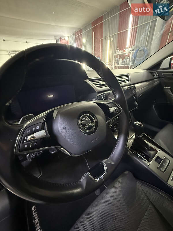Универсал Skoda Superb 2020 в Луцке