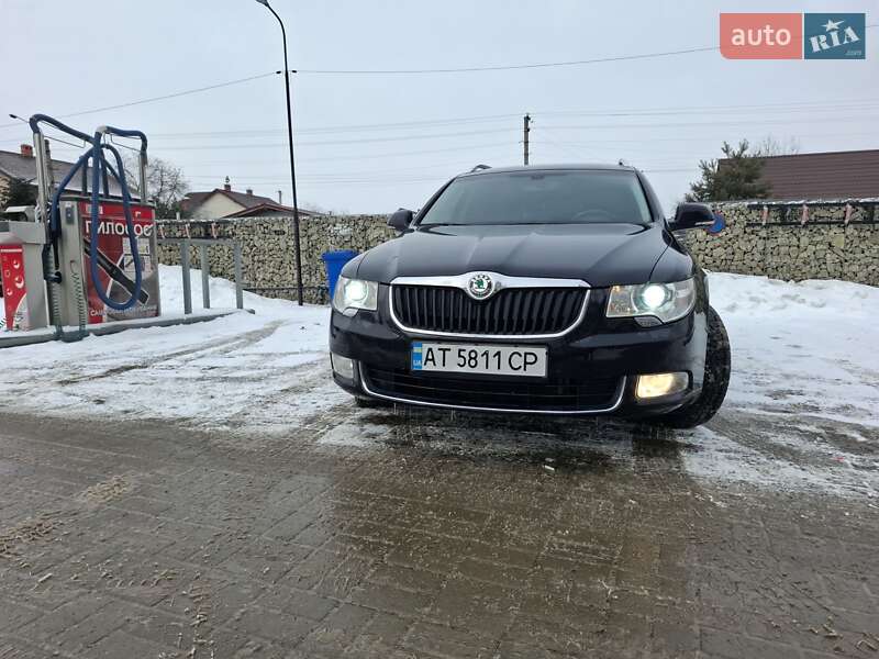 Универсал Skoda Superb 2011 в Ивано-Франковске