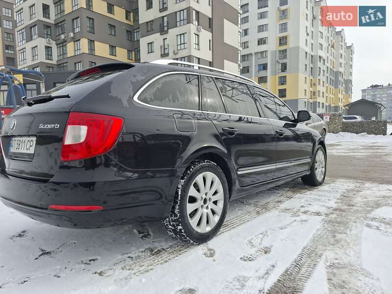 Универсал Skoda Superb 2011 в Ивано-Франковске