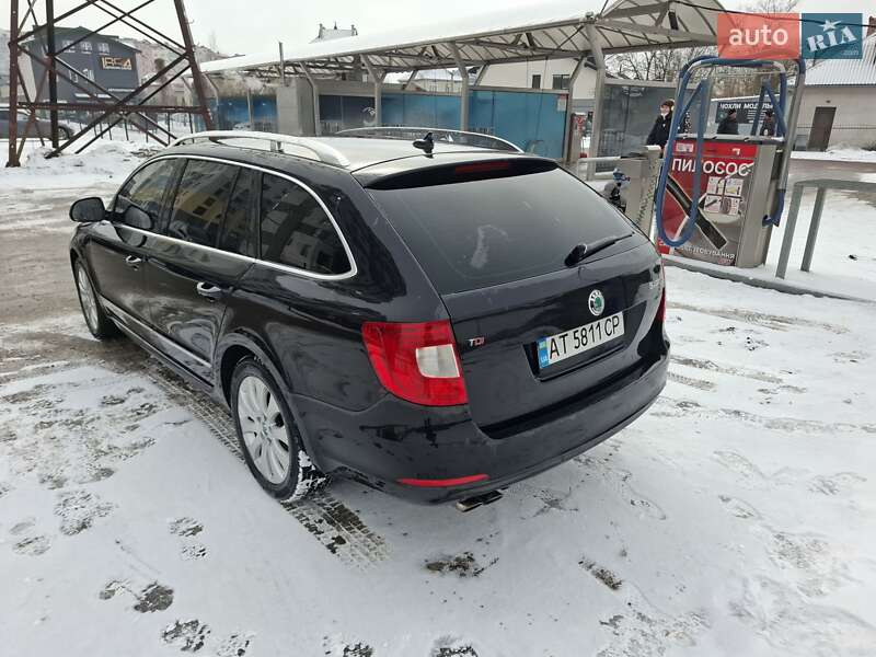 Универсал Skoda Superb 2011 в Ивано-Франковске