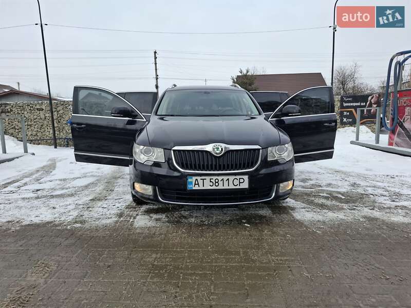 Универсал Skoda Superb 2011 в Ивано-Франковске