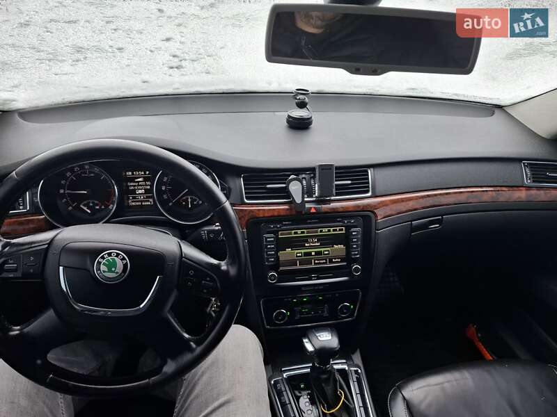 Универсал Skoda Superb 2011 в Ивано-Франковске