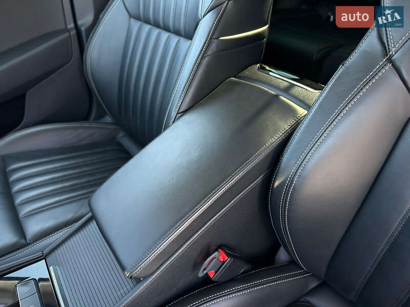 Лифтбек Skoda Superb 2020 в Киеве