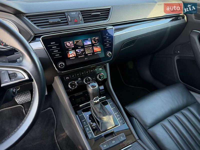 Лифтбек Skoda Superb 2020 в Киеве