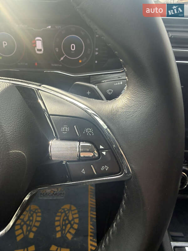 Универсал Skoda Superb 2020 в Сваляве