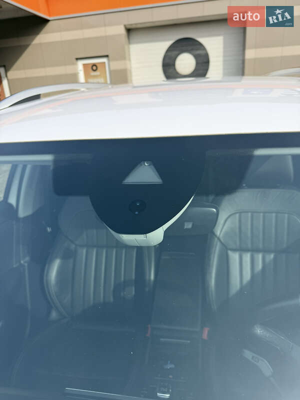 Универсал Skoda Superb 2020 в Сваляве