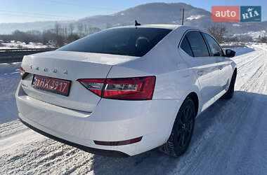 Лифтбек Skoda Superb 2021 в Буштыне