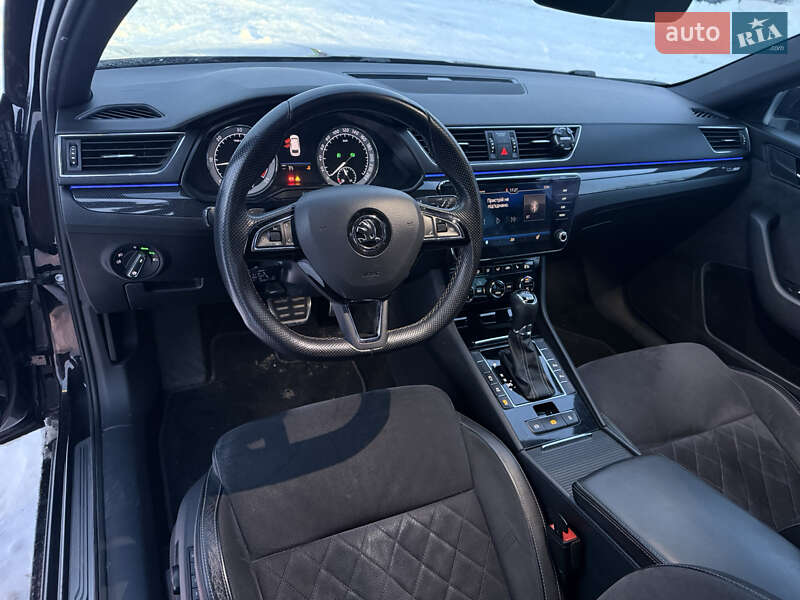 Универсал Skoda Superb 2018 в Чернигове