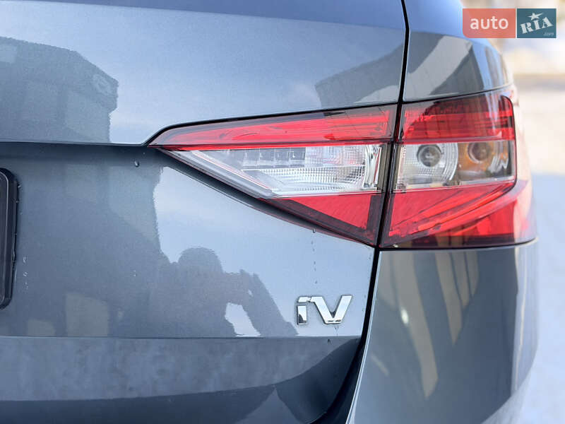 Универсал Skoda Superb 2021 в Ровно
