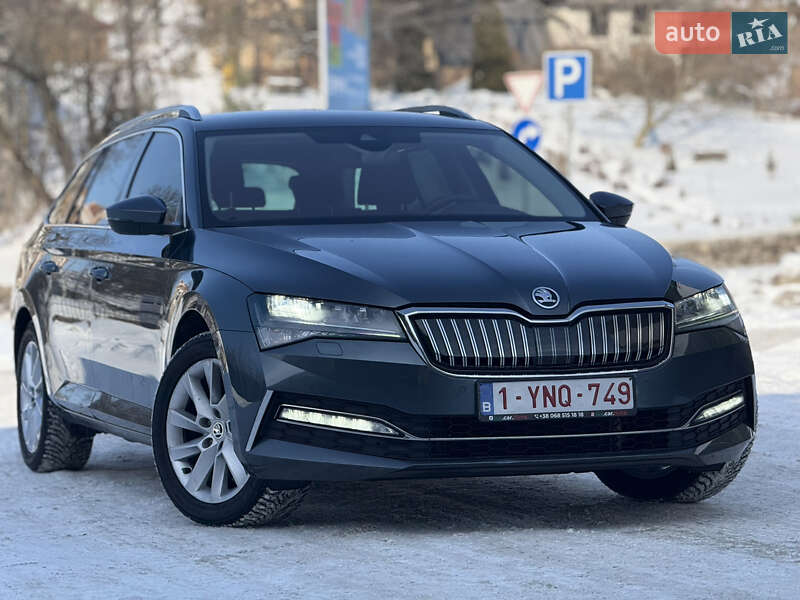 Универсал Skoda Superb 2021 в Ровно