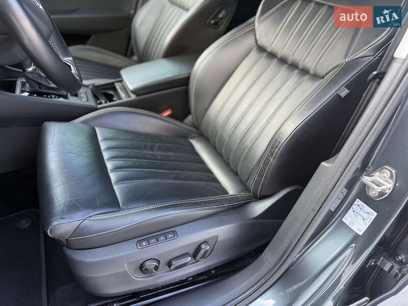 Универсал Skoda Superb 2021 в Ровно