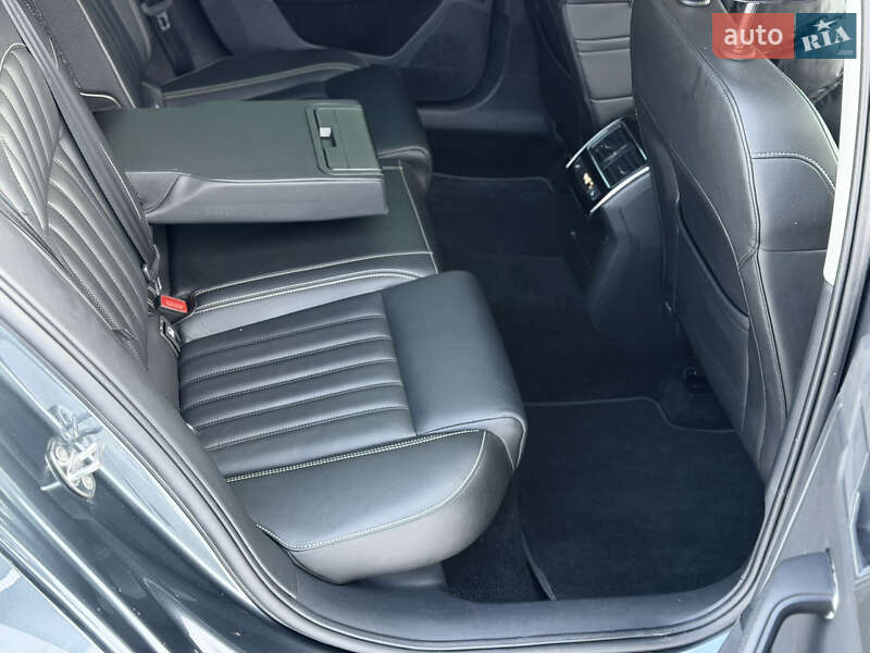 Универсал Skoda Superb 2021 в Ровно