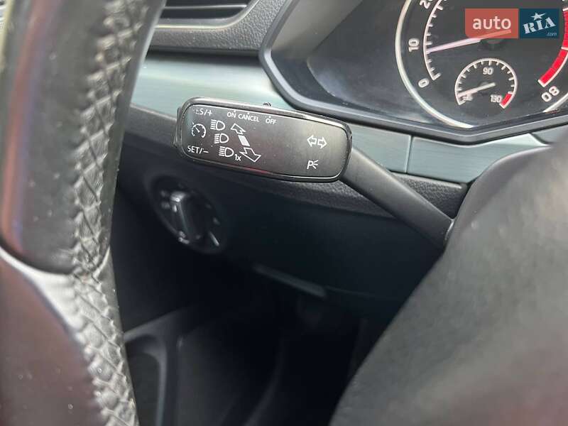 Лифтбек Skoda Superb 2016 в Кропивницком